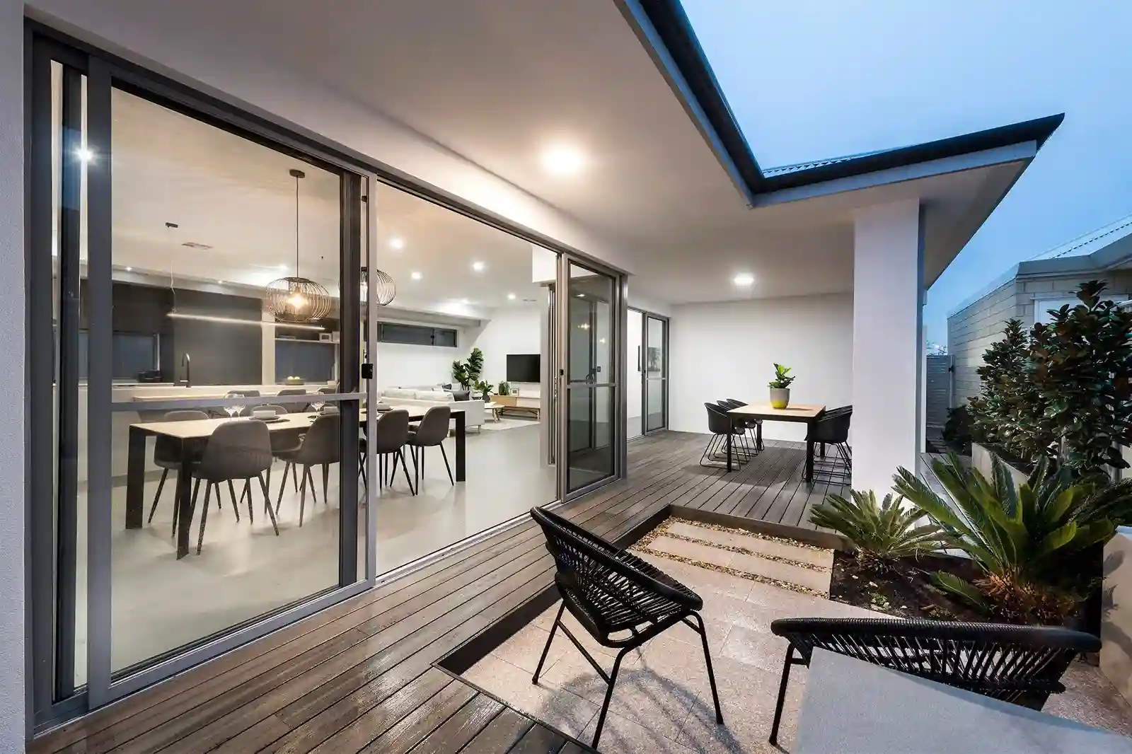 Alspec_Carinya_Sliding_Door_d648a7688c_11zon