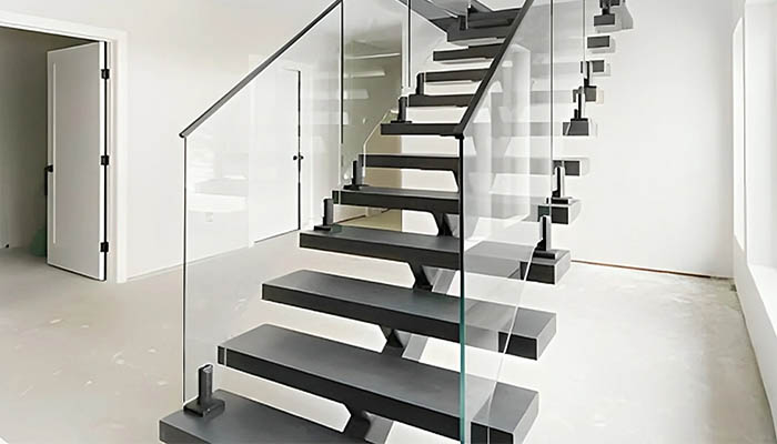 نصب نرده های شیشه ای