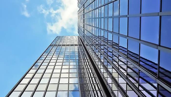 شیشه کم گسیل (Low-Emissivity) چیست؟