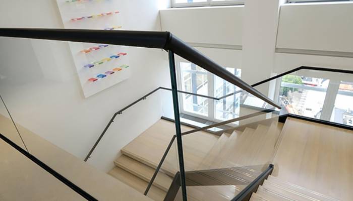 پروفیل نرده شیشه ای