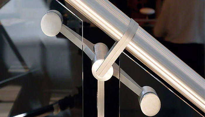 نرده شیشه ای دی لاین و دو خطی