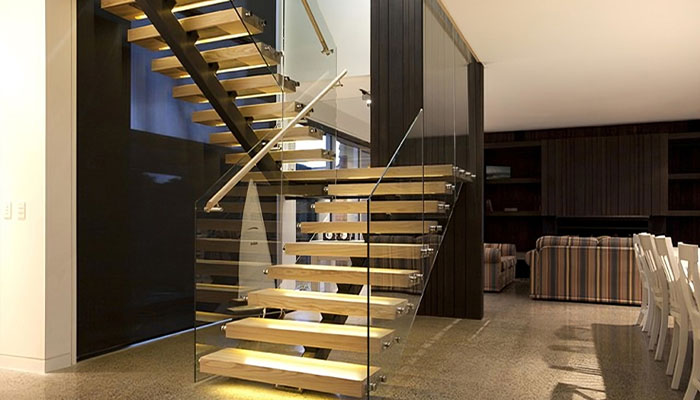 نورپردازی نرده شیشه ای