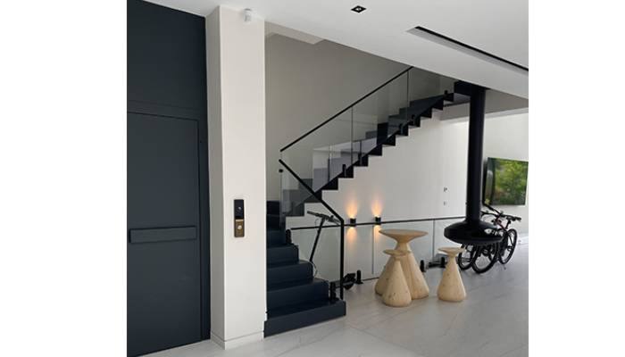 انواع نرده شیشه ای