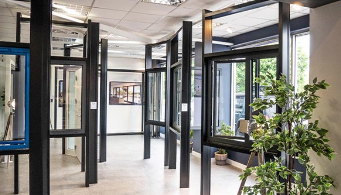 مقایسه پنجره ترمال بریک با پنجره UPVC