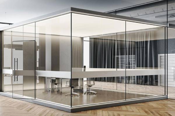 پارتیشن شیشه‌ای با عملکرد آکوستیک مناسب اتاق جلسات