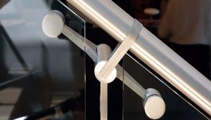 نرده شیشه ای دی لاین و دو خطی