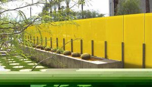 دیوارپوش های شیشه‌ ای