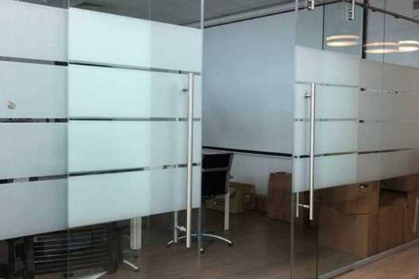 درب شیشه ای اسپایدری