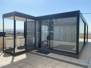 آلاچیق شیشه ای