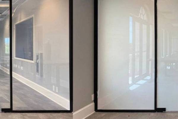 امنیت پیشرفته با درب شفاف هوشمند