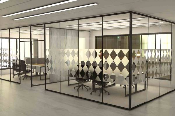 نصب پارتیشن اداری شیشه ای در محیط کاری هیبرید