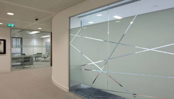 پارتیشن های شفاف با نمایشگر لمسی