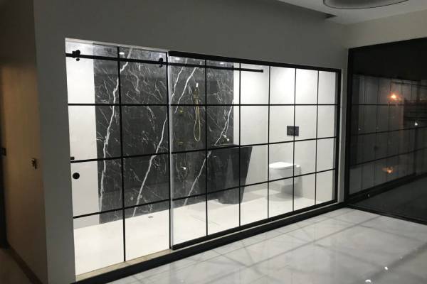 درب شیشه ای حمام و سرویس بهداشتی