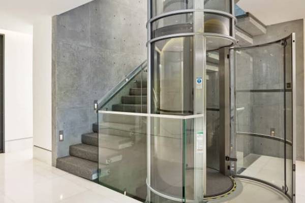 کابین های شیشه ای مدرن برای آسانسور