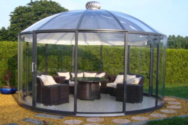 راهنمای انتخاب متریال برای آلاچیق شیشه ای ویلایی