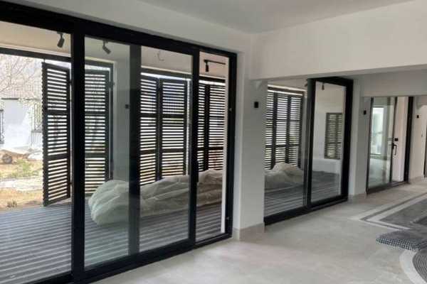 پنجره ترمال بریک کشویی